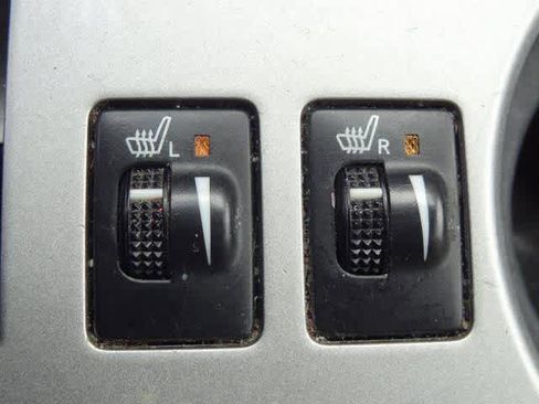 Used 2013 Toyota 4Runner SR5 w/ Premium Pkg image 28