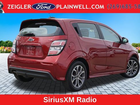 Used 2020 Chevrolet Sonic LT w/ Convenience Package FWD image 5