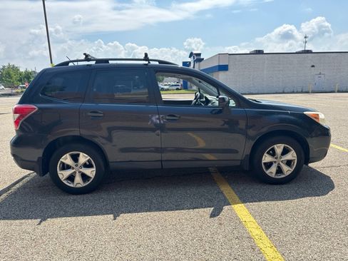 Used 2014 Subaru Forester 2.5i Premium w/ Popular Package #2 AWD/4WD image 9