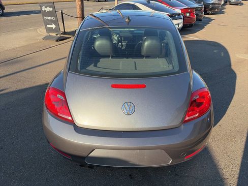 Used 2012 Volkswagen Beetle 2.5 image 5