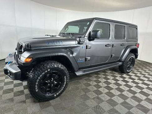 Used 2023 Jeep Wrangler Unlimited w/ Cold Weather Group AWD/4WD image 6