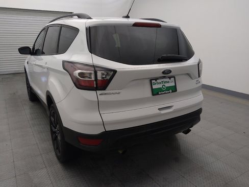 Used 2017 Ford Escape SE w/ Equipment Group 201A image 6