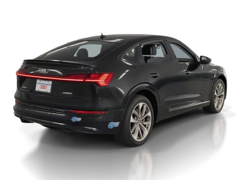 Used 2021 Audi e-tron Premium w/ Black Optic Package image 9