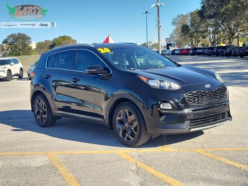 Used 2020 Kia Sportage S image 1