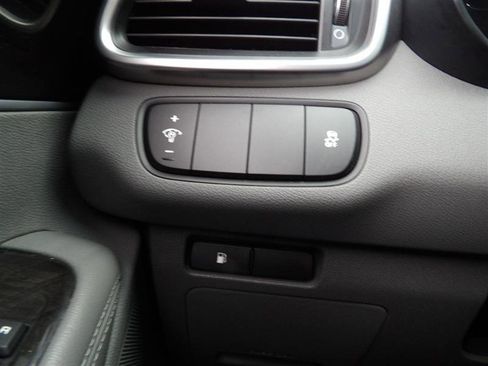 Used 2016 Kia Sorento EX image 28