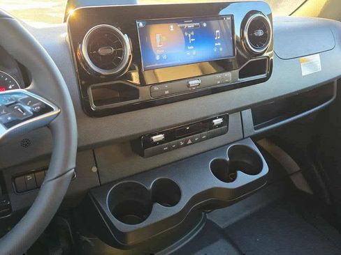 New 2026 Mercedes-Benz Sprinter 2500 image 28