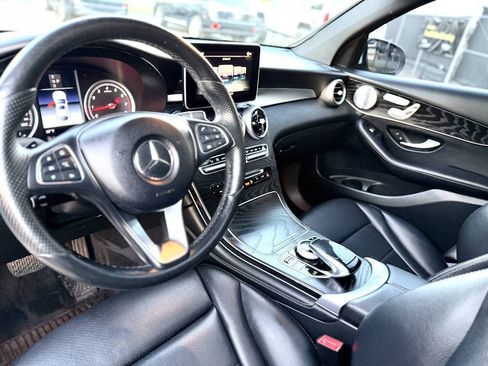 Used 2018 Mercedes-Benz GLC 300 4MATIC Coupe image 14