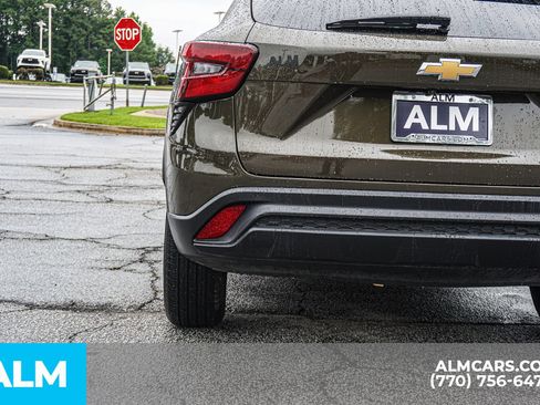 Used 2024 Chevrolet Trax LS FWD image 16