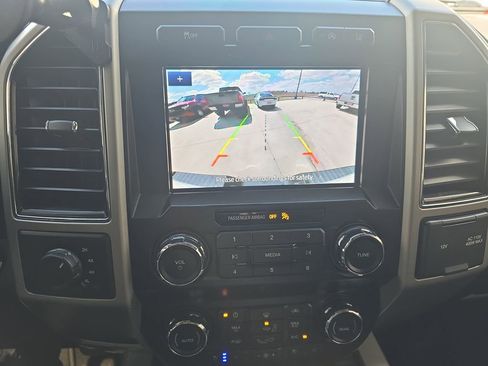 Used 2020 Ford F150 Lariat image 23