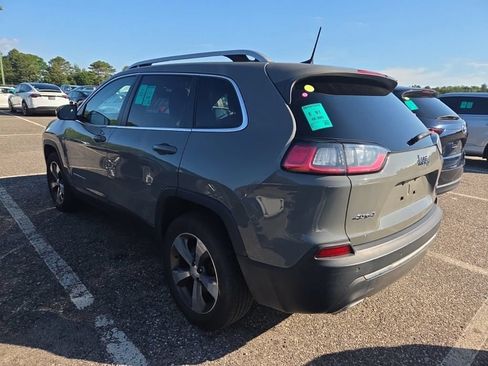 Used 2019 Jeep Cherokee Limited AWD/4WD image 24