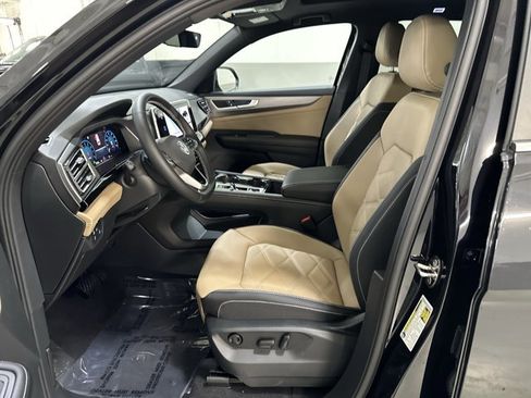 New 2026 Volkswagen Atlas Cross Sport SE AWD/4WD image 16