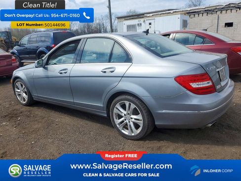 Used 2013 Mercedes-Benz C 250 Sedan image 3