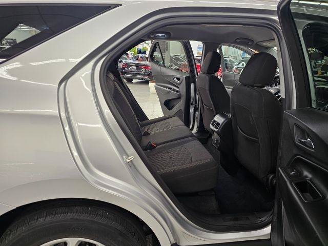 Used 2021 Chevrolet Equinox LT w/ Driver Convenience Package AWD/4WD image 33