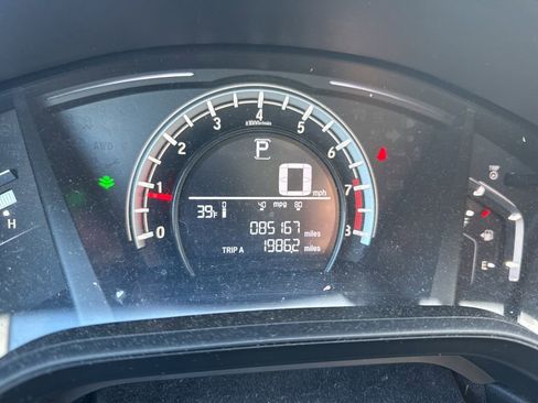 Used 2019 Honda CR-V LX image 4