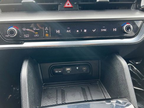 Used 2024 Kia Sportage EX image 20