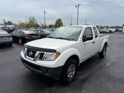 Used 2019 Nissan Frontier S image 9