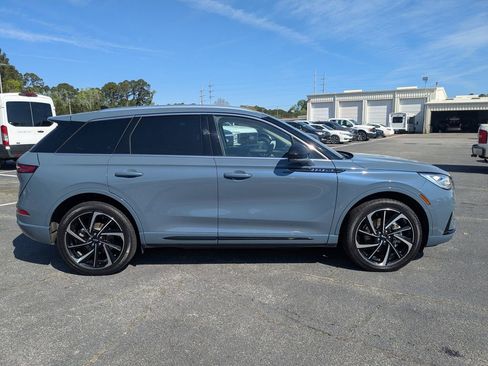 Certified 2024 Lincoln Corsair Grand Touring AWD/4WD image 3