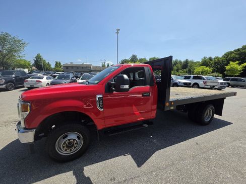Used 2020 Ford F350 XL w/ Power Equipment Group AWD/4WD image 6