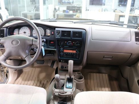 Used 2002 Toyota Tacoma 4x4 Xtracab V6 image 19