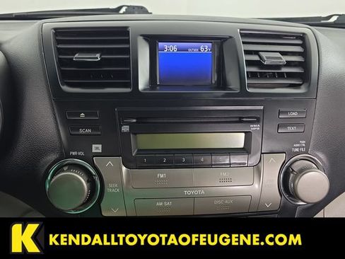 Used 2008 Toyota Highlander Limited AWD/4WD image 17