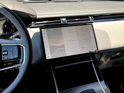 New 2026 Land Rover Range Rover Velar Dynamic SE image 7