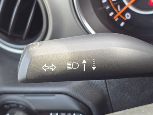 Used 2020 Jeep Gladiator Sport image 31