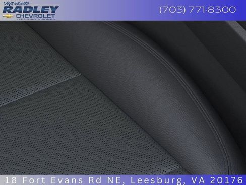 New 2026 Chevrolet Equinox LT w/ Convenience Package II image 21