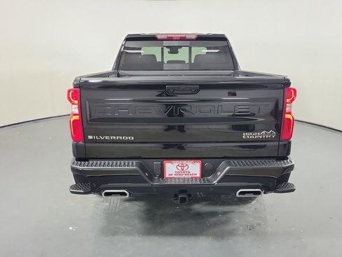 Used 2026 Chevrolet Silverado 1500 High Country AWD/4WD image 6