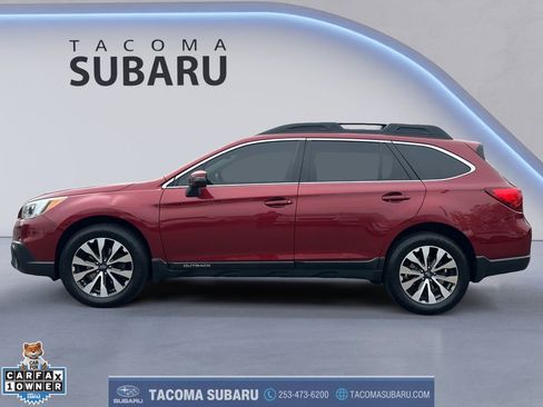 Used 2015 Subaru Outback 3.6R Limited image 2