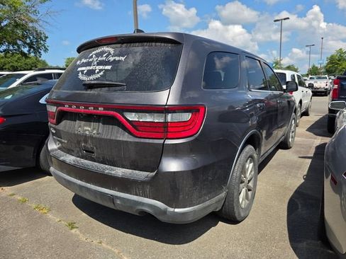 Used 2018 Dodge Durango SXT AWD/4WD image 2