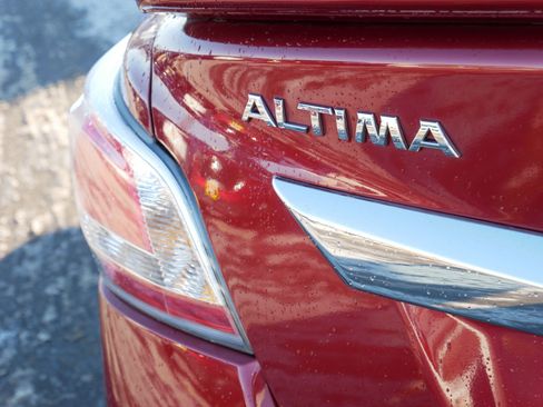 Used 2015 Nissan Altima 2.5 SL w/ Moonroof Package image 17