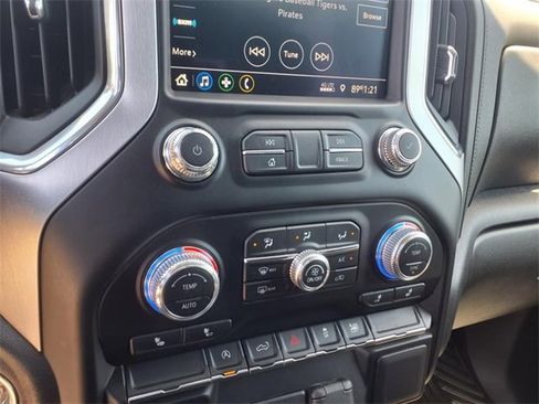 Used 2022 GMC Sierra 1500 Elevation image 18