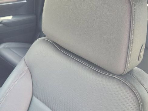 Used 2024 GMC Sierra 1500 SLT RWD image 15