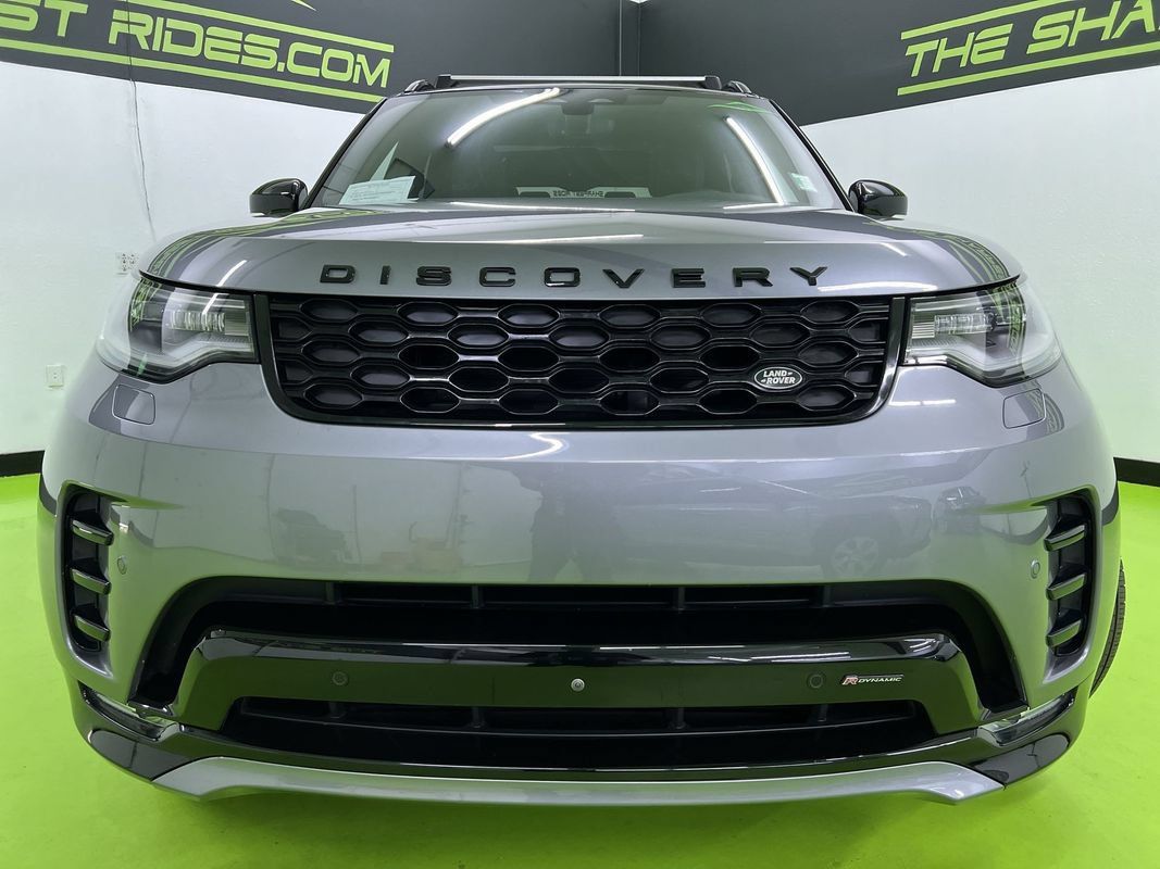 Used 2023 Land Rover Discovery S R-Dynamic AWD/4WD image 3
