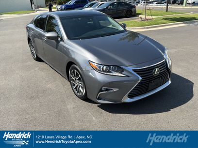 Used 2017 Lexus ES 350 w/ Luxury Package