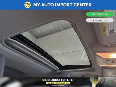 Used 2020 Toyota RAV4 XLE image 32