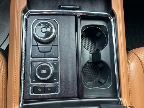 Used 2022 Ford Expedition Max Platinum AWD/4WD image 26