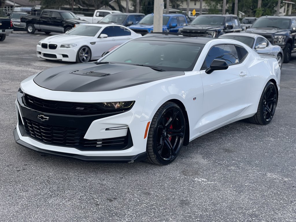 Used 2019 Chevrolet Camaro SS RWD image 18