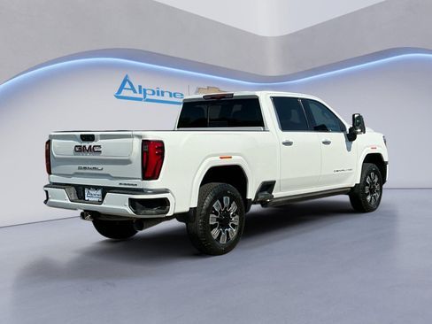 Used 2024 GMC Sierra 2500 Denali w/ Denali Reserve Package AWD/4WD image 5