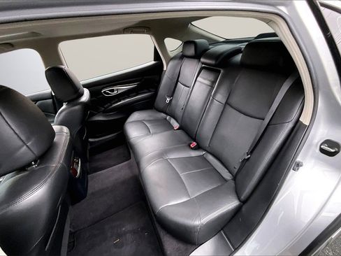 Used 2018 INFINITI Q70 L 3.7 image 22