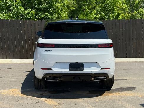 New 2026 Land Rover Range Rover Sport Dynamic SE AWD/4WD image 4