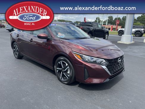 Used 2024 Nissan Sentra SV image 3