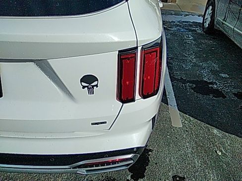 Used 2023 Kia Sorento SX image 6