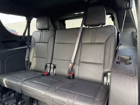 Used 2022 Chevrolet Suburban RST w/ Luxury Package image 12