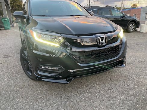 Used 2021 Honda HR-V Sport image 5