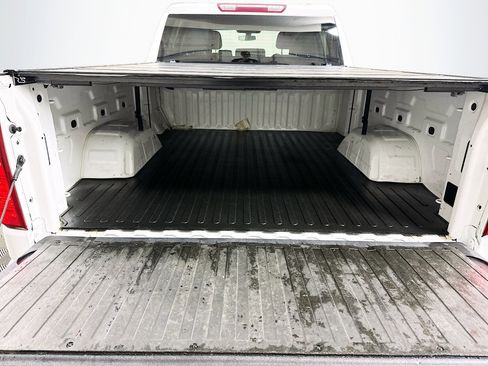 Used 2020 Chevrolet Silverado 1500 LT w/ Convenience Package AWD/4WD image 23