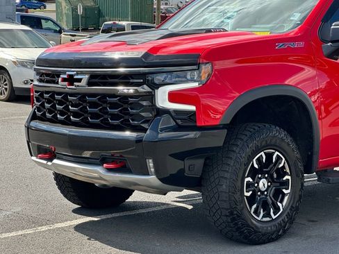 Used 2023 Chevrolet Silverado 1500 ZR2 w/ Technology Package AWD/4WD image 37
