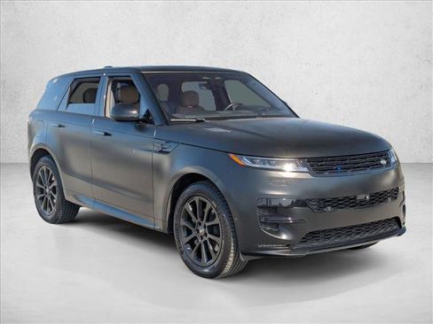 Used 2023 Land Rover Range Rover Sport SE Dynamic AWD/4WD image 3
