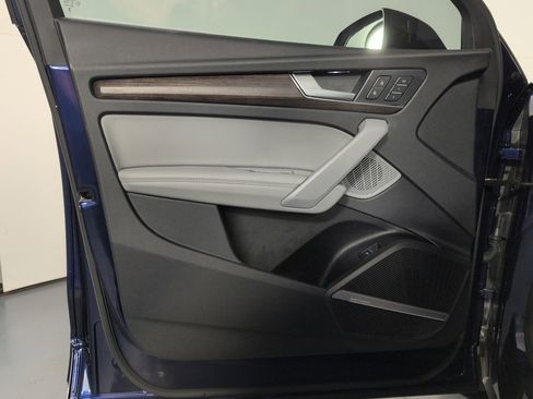 Certified 2025 Audi Q5 2.0T Premium Plus w/ Premium Plus Package image 20