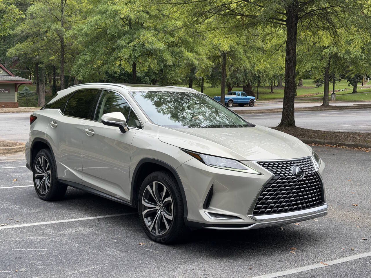 Used 2020 Lexus RX 350 FWD w/ Premium Package image 2